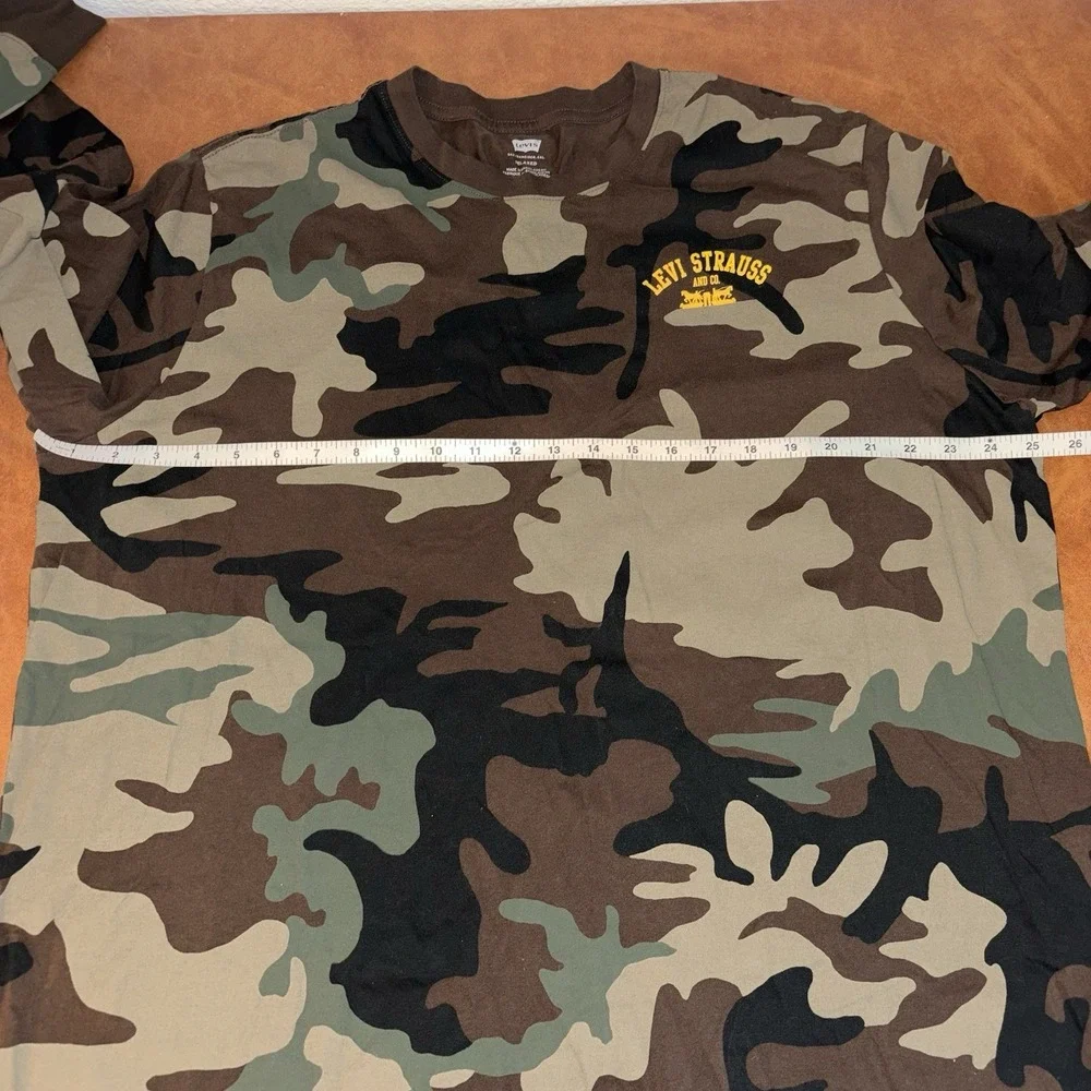 NWOT Levi's Relaxed Fit Long Sleeve Camo T-Shirt Men's Size: XL 100% Cotton